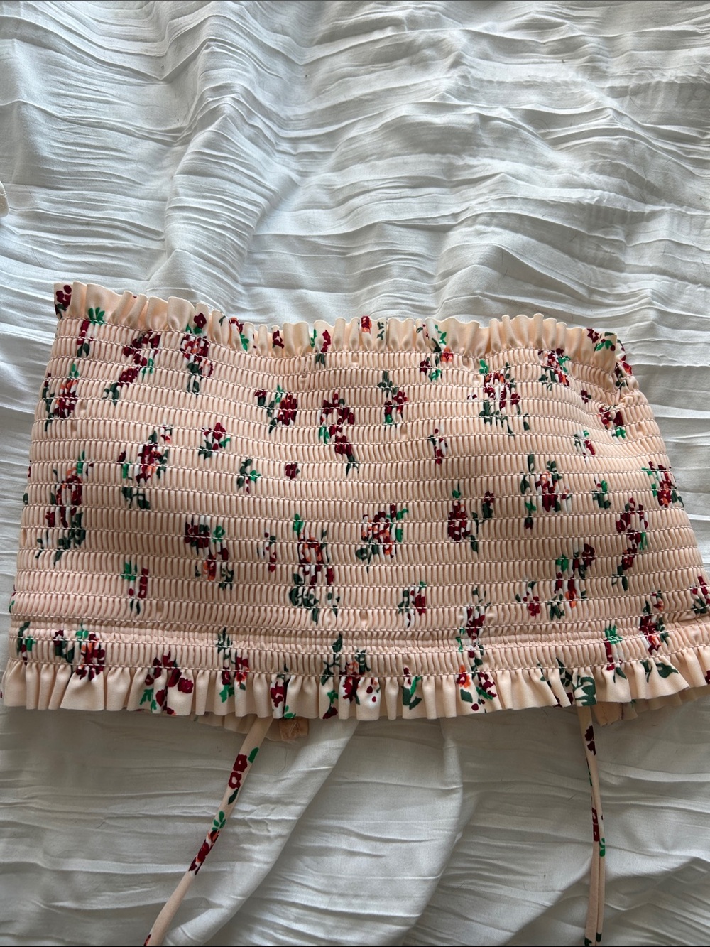 🌹 juniors L Smocked Floral lace back tube crop top in Blush Pink red roses